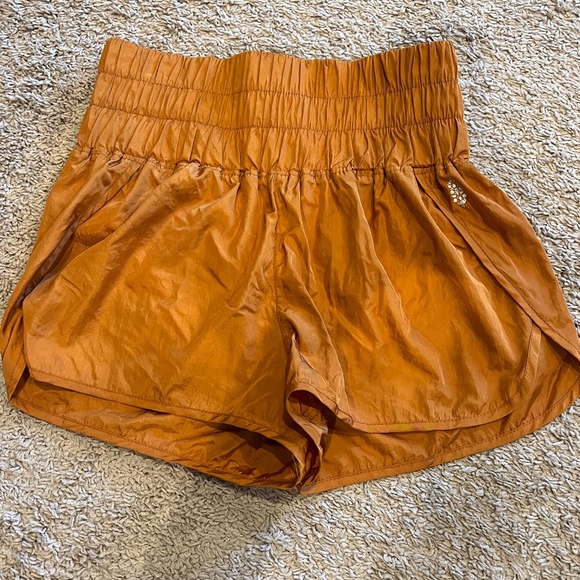 Free people movement - Picture 1 of 3